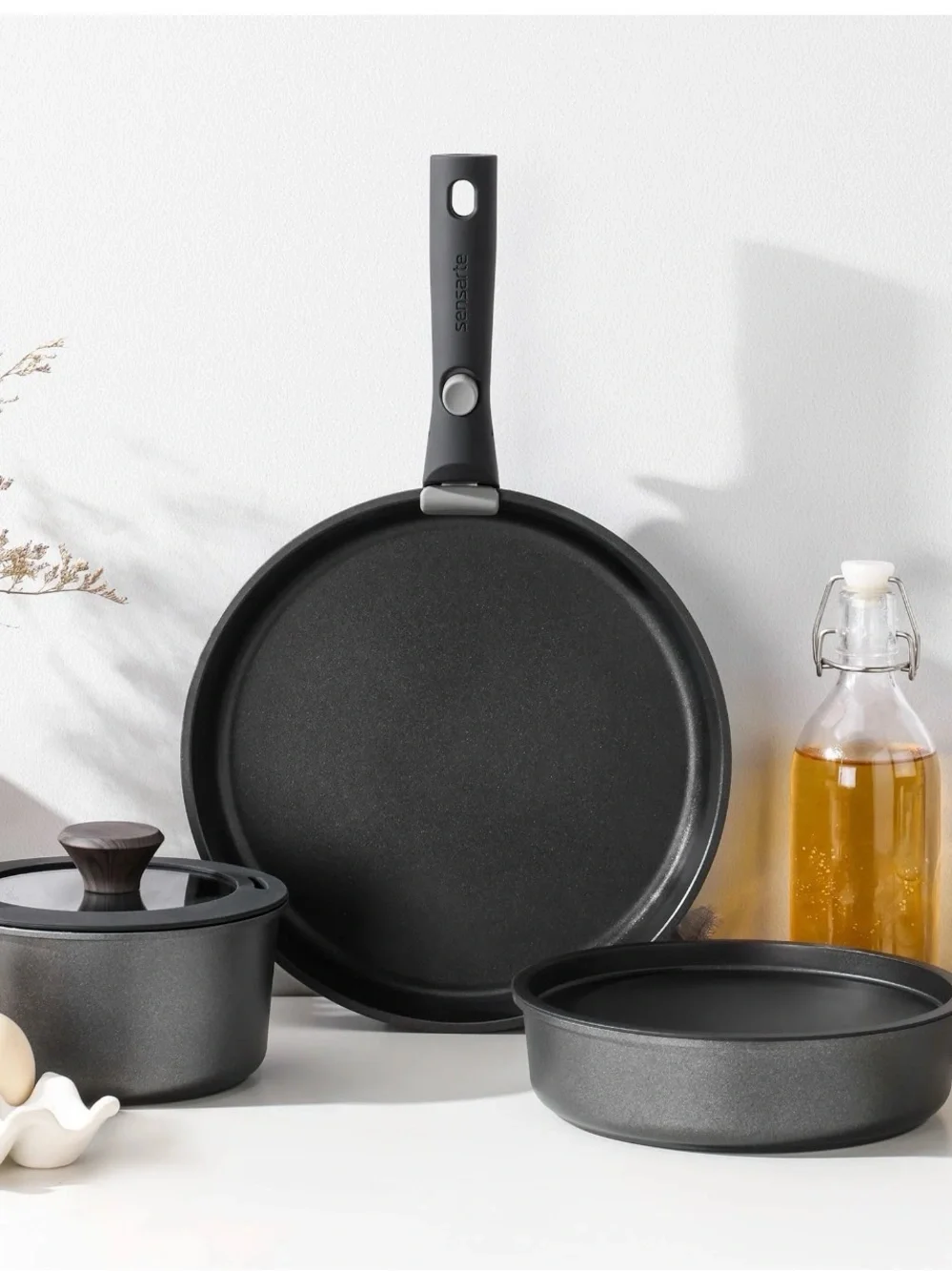Gray 8-Piece Nonstick Cookware Set with Removable Handle